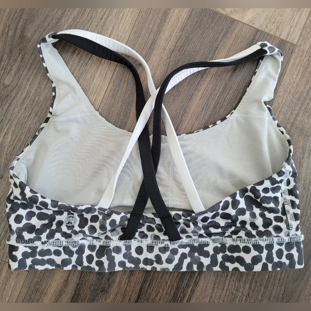Leopard Print Sports Bra - Picture 3 of 3